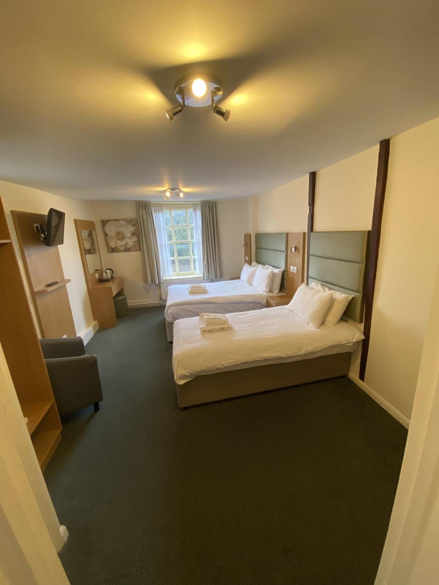 New Inn Hotel Лечлейд Стая снимка