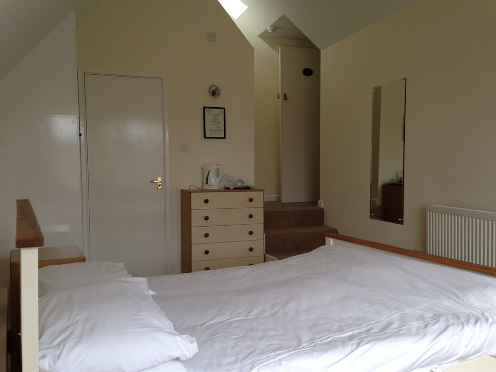 New Inn Hotel Лечлейд Екстериор снимка