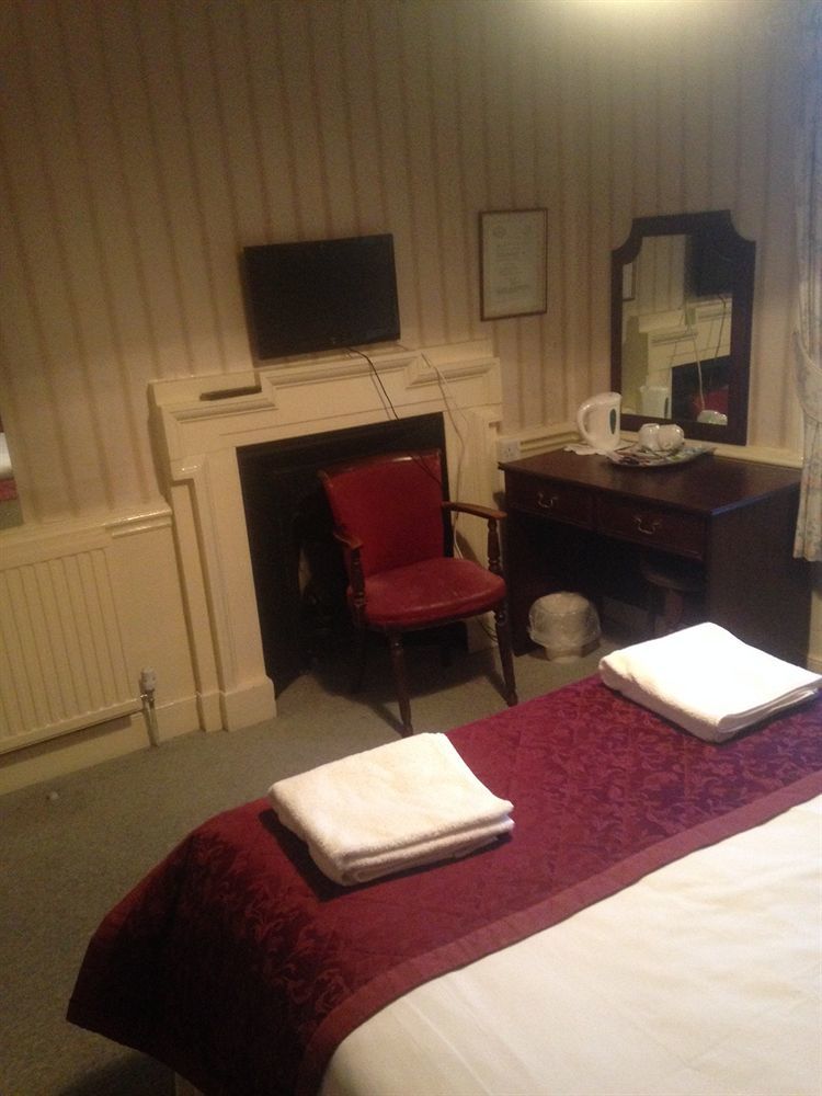 New Inn Hotel Лечлейд Екстериор снимка